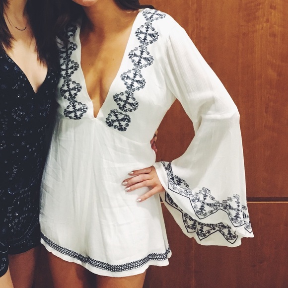 LF Dresses & Skirts - LF Plunge Bell Sleeve Romper